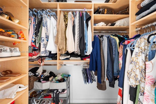 3470 E Coast Ave H2009, Miami, FL 33137