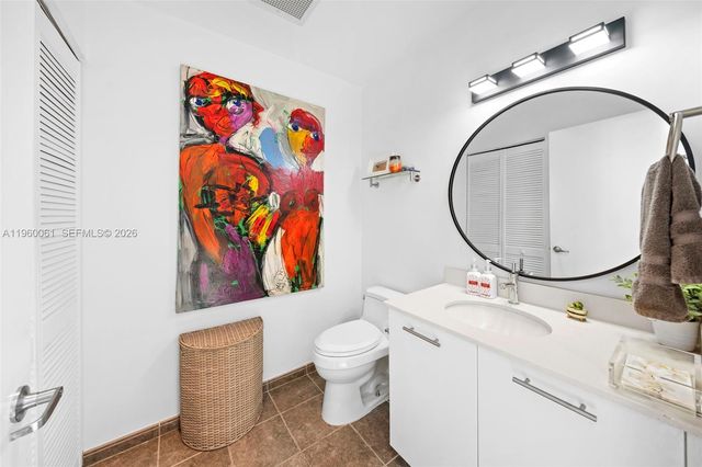 3470 E Coast Ave H2009, Miami, FL 33137