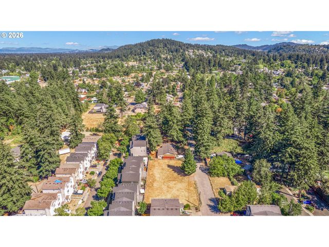 12333 Se SCHILLER St, Portland, OR 97236