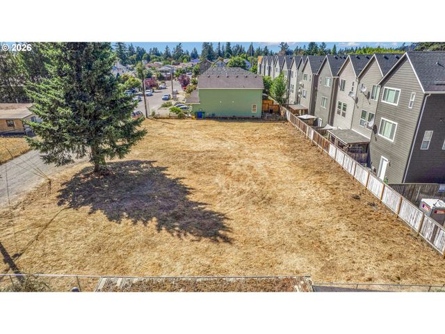 12333 Se SCHILLER St, Portland, OR 97236