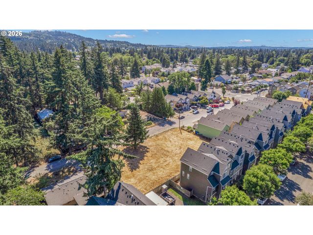 12333 Se SCHILLER St, Portland, OR 97236