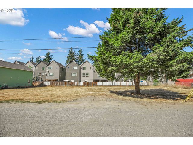 12333 Se SCHILLER St, Portland, OR 97236