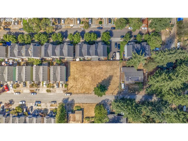 12333 Se SCHILLER St, Portland, OR 97236
