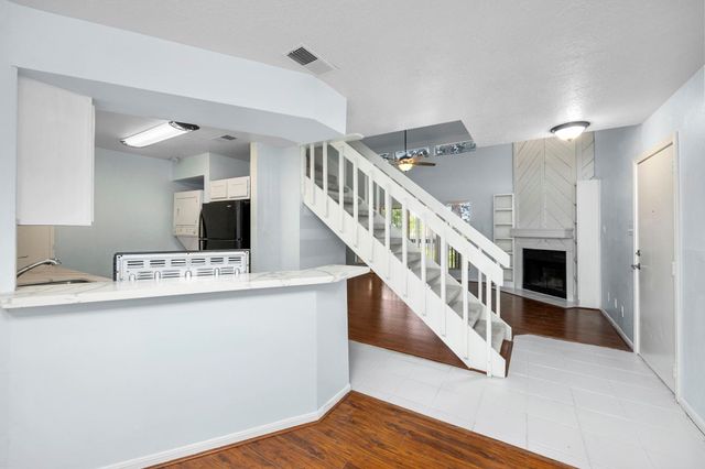 12755 Mill Ridge Drive 301, Cypress, TX 77429