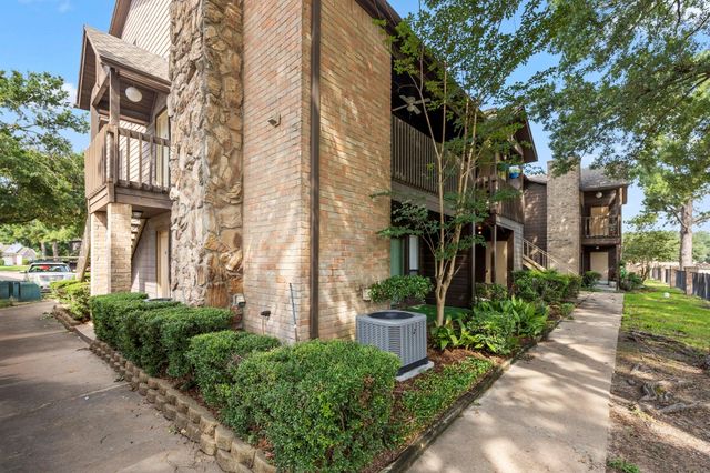 12755 Mill Ridge Drive 301, Cypress, TX 77429