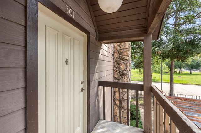 12755 Mill Ridge Drive 301, Cypress, TX 77429