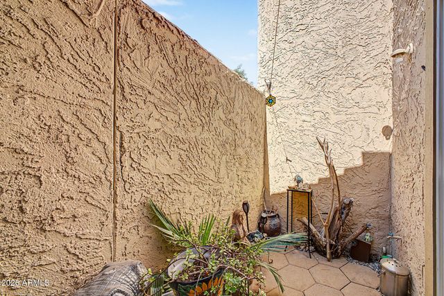 5221 E SAGUARO Circle, Phoenix, AZ 85044