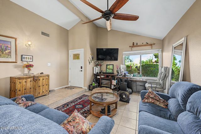 5221 E SAGUARO Circle, Phoenix, AZ 85044