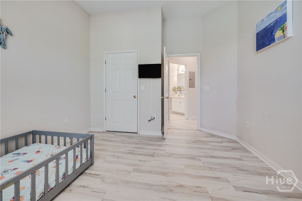 Image 22 of property listing at 3334 Whitemarsh Way, Savannah, GA 31410