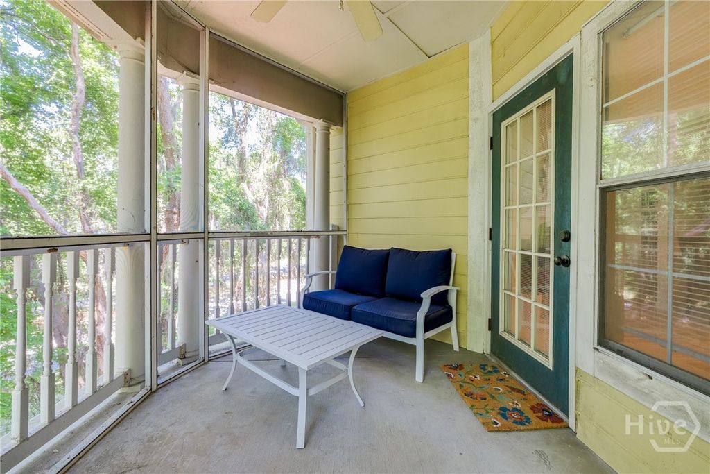 Image 24 of property listing at 3334 Whitemarsh Way, Savannah, GA 31410