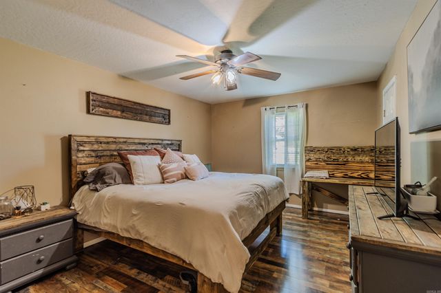 4100 Orion Dr, Paragould, AR 72450