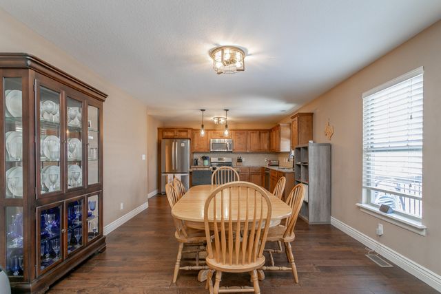 4601 MAPLE LEAF DR, Columbia, MO 65201