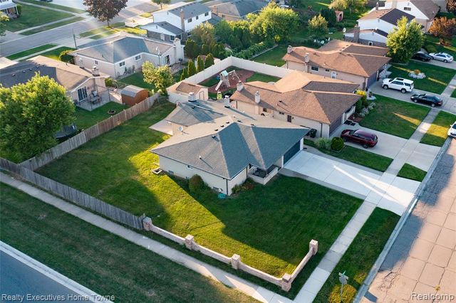 37011 Tricia Drive, Sterling Heights, MI 48310