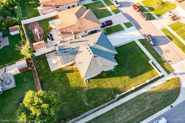 37011 Tricia Drive, Sterling Heights, MI 48310