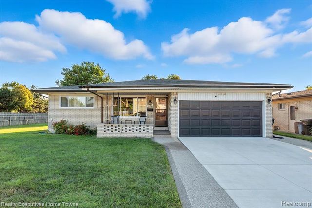 37011 Tricia Drive, Sterling Heights, MI 48310