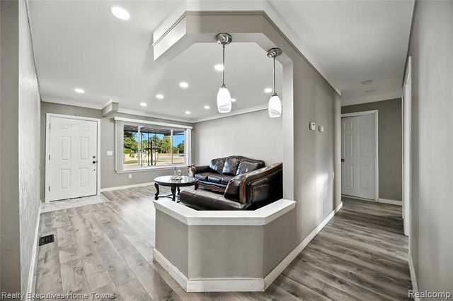 37011 Tricia Drive, Sterling Heights, MI 48310