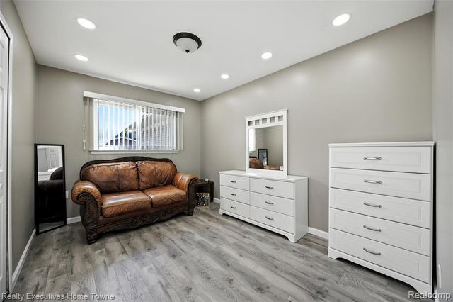 37011 Tricia Drive, Sterling Heights, MI 48310