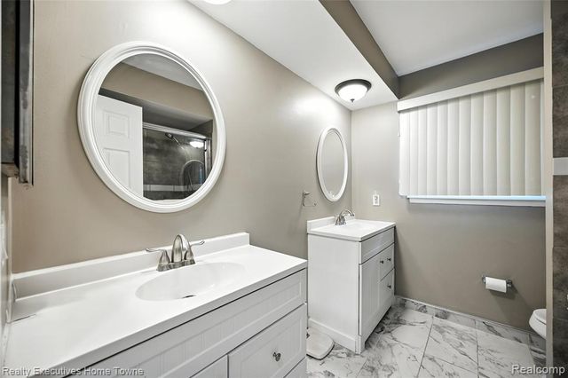 37011 Tricia Drive, Sterling Heights, MI 48310