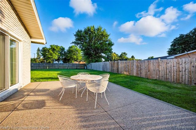 37011 Tricia Drive, Sterling Heights, MI 48310