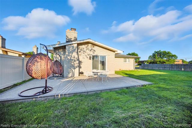 37011 Tricia Drive, Sterling Heights, MI 48310