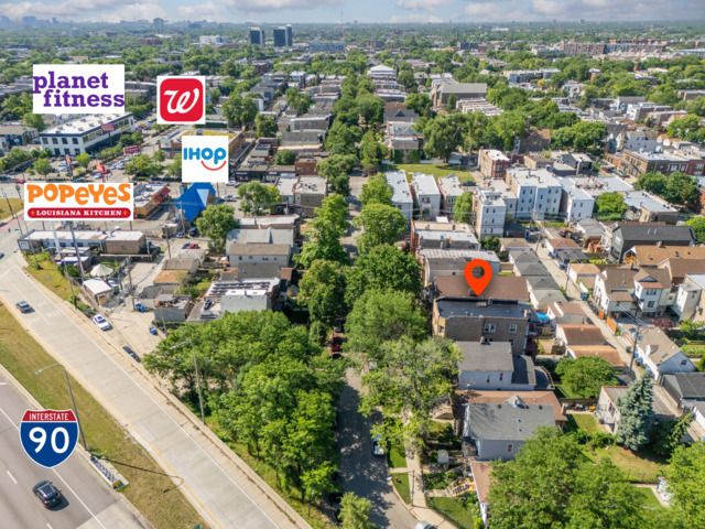 2832 N Mozart Street, Chicago, IL 60618