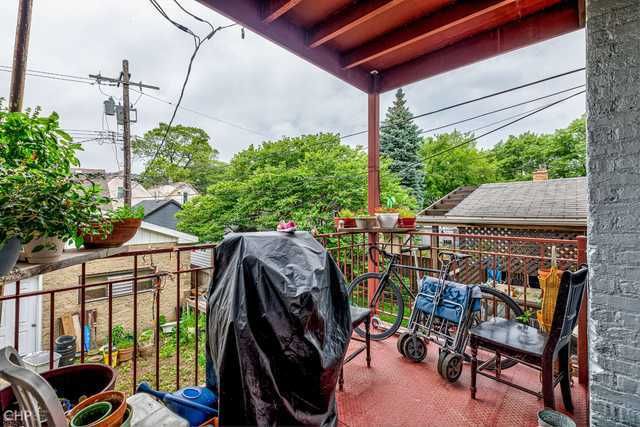 2832 N Mozart Street, Chicago, IL 60618