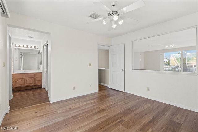 7900 Abalone Cove Drive, Las Vegas, NV 89128