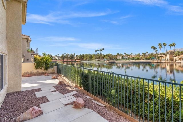 7900 Abalone Cove Drive, Las Vegas, NV 89128