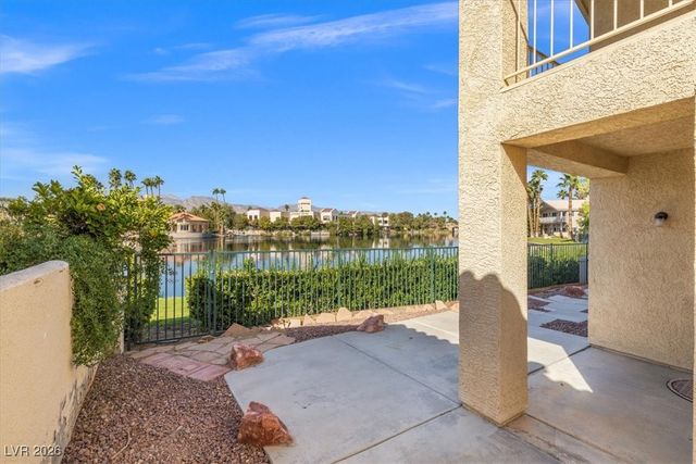 7900 Abalone Cove Drive, Las Vegas, NV 89128