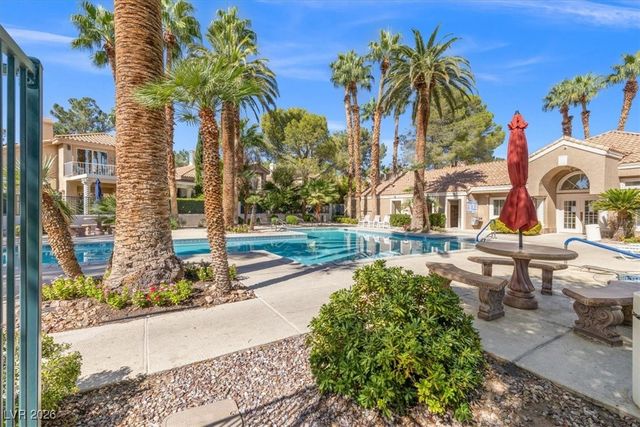 7900 Abalone Cove Drive, Las Vegas, NV 89128