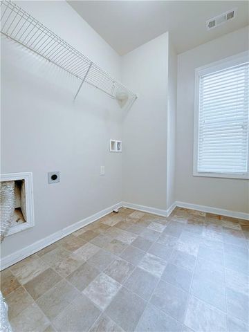 910 Walnut Woods Drive, Braselton, GA 30517