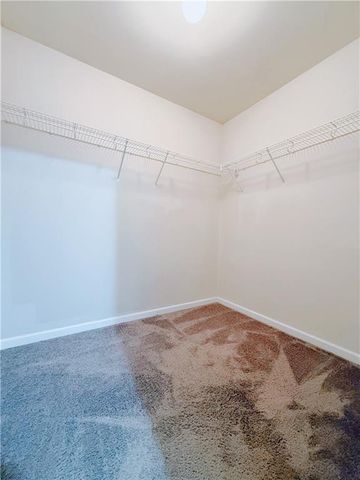 910 Walnut Woods Drive, Braselton, GA 30517