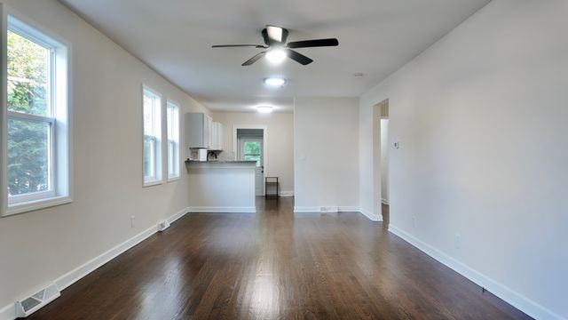 10703 W Woodland Avenue, Beach Park, IL 60087
