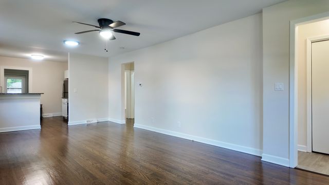 10703 W Woodland Avenue, Beach Park, IL 60087