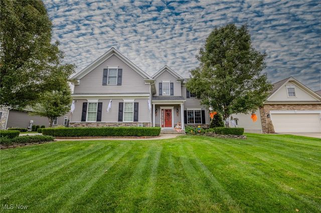 38694 Andrews Ridge Way, Willoughby, OH 44094