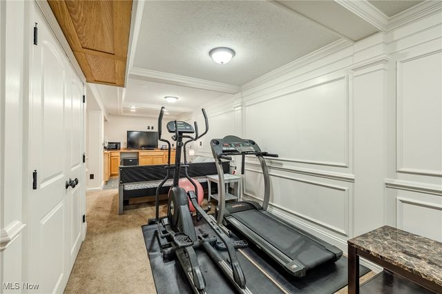 38694 Andrews Ridge Way, Willoughby, OH 44094