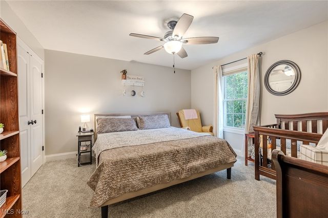 38694 Andrews Ridge Way, Willoughby, OH 44094