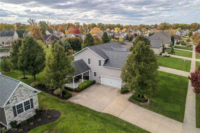 38694 Andrews Ridge Way, Willoughby, OH 44094