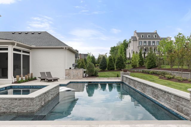1701 Southwick Dr, Brentwood, TN 37027