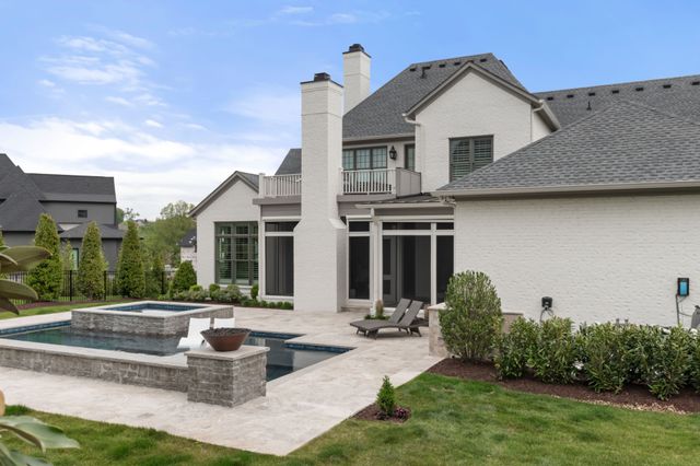 1701 Southwick Dr, Brentwood, TN 37027