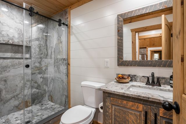 241 Wolf Creek Mountain Road, Mineral Bluff, GA 30559