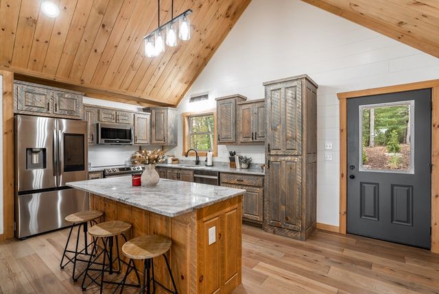 241 Wolf Creek Mountain Road, Mineral Bluff, GA 30559