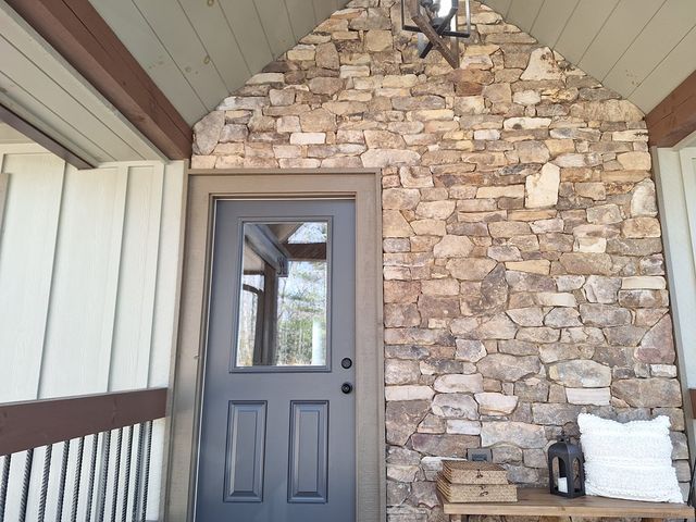 241 Wolf Creek Mountain Road, Mineral Bluff, GA 30559