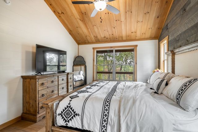 241 Wolf Creek Mountain Road, Mineral Bluff, GA 30559