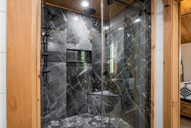 241 Wolf Creek Mountain Road, Mineral Bluff, GA 30559