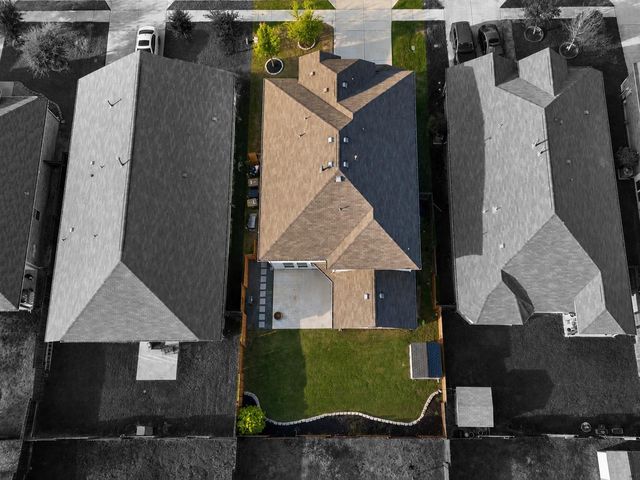 604 Vista Gardens DR, Buda, TX 78610