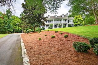 4141 Shattalon Drive, Winston-salem, NC 27106