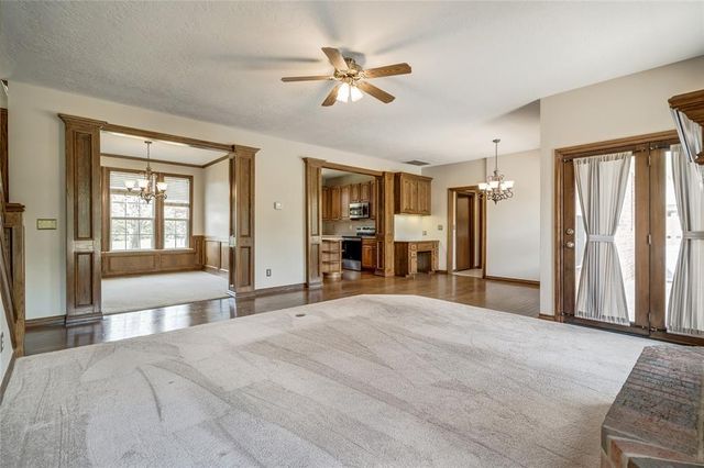 5824 Sorghum Run, Edmond, OK 73034