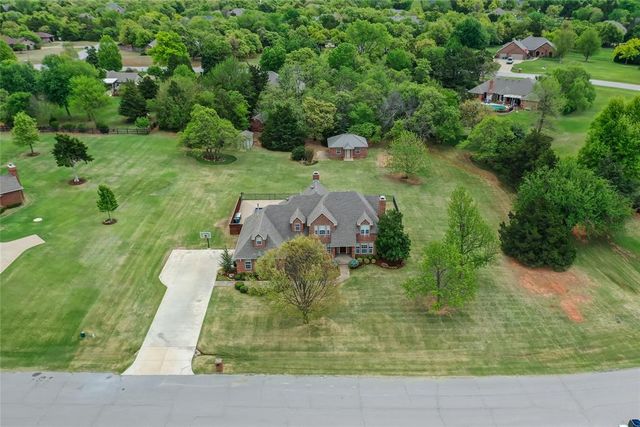 5824 Sorghum Run, Edmond, OK 73034