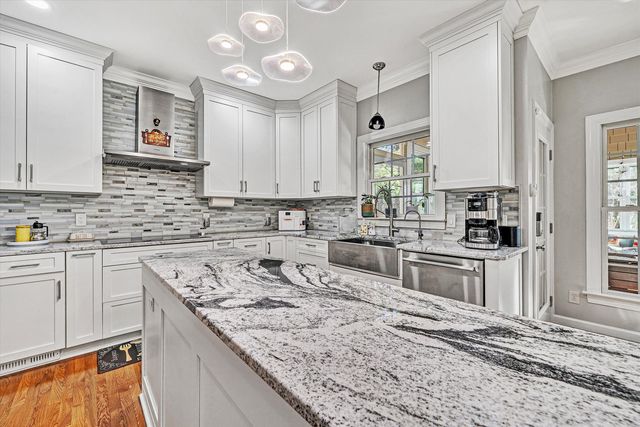 1107 Belcroft CT, Roanoke, VA 24018